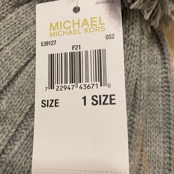 NWT MICHAEL KORS STOCKING HAT - Picture 2 of 3